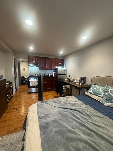 98 Strathmore Rd #2B Photo 1