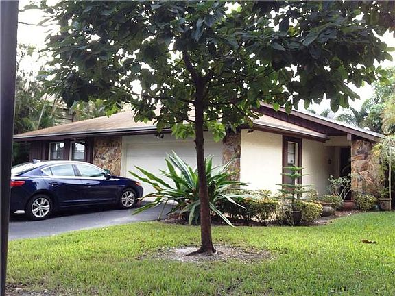 3rd image of 4106 N 50th Ave