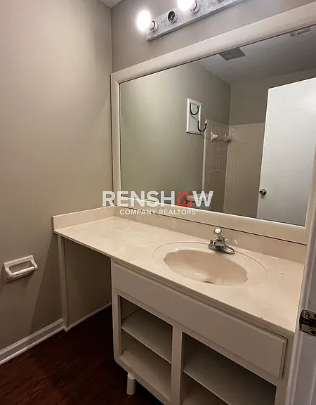 2230 Curbertson St — Photo 10
