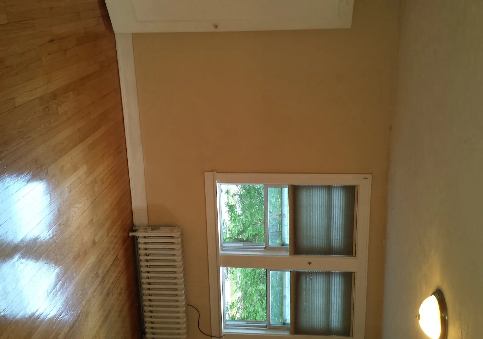 148 Manning Blvd — Photo 2