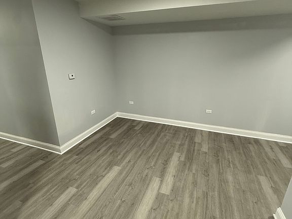 3rd image of 3807 N Whipple St #3