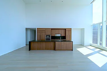 Rented by New York Casas Ltd.
