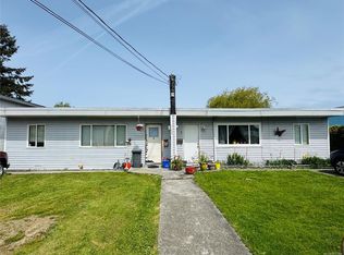 1740 15th Ave, Campbell River, BC V9W4J6