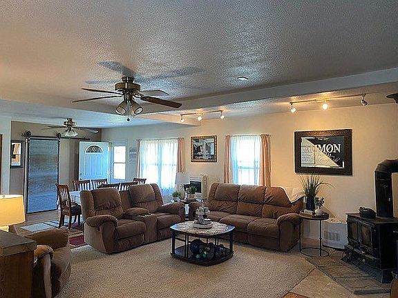 Family/Dining Rooms