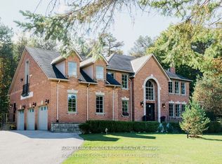 8 Greenvalley Cir, Whitchurch Stouffville, ON L4A 2L4