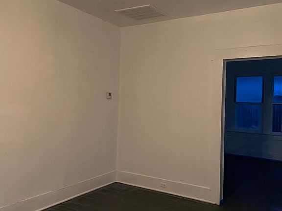 4th image of 3315 W Travis St
