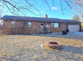 496 W Maple Rd, Farwell, MI 48622