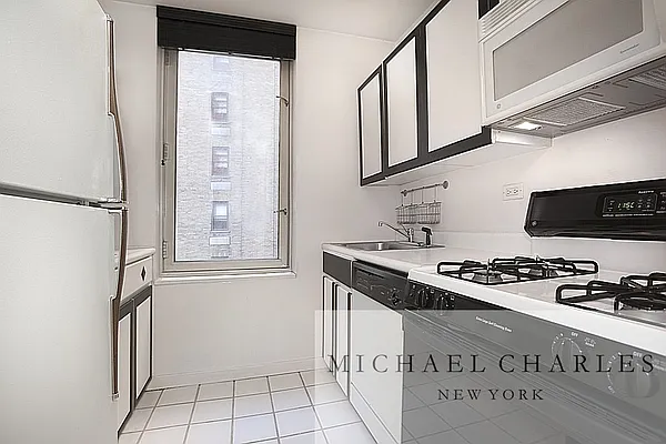 Rented by Michael Charles New York | media 23