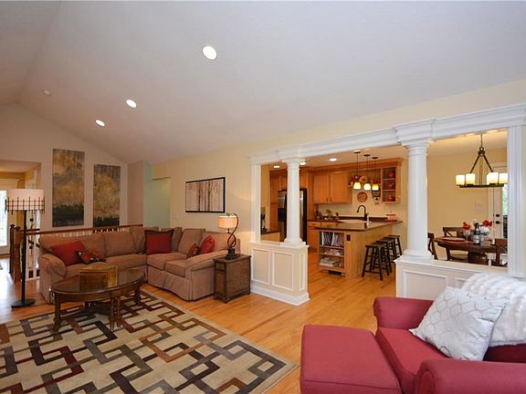 4th image of 7311 Eagle Crest Dr