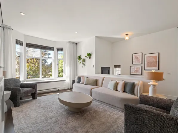3439 Roxton Ave #1, Coquitlam, BC V3B 3H7