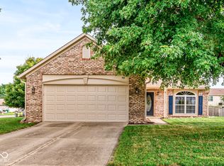 900 Elmwood Dr, Franklin, IN 46131