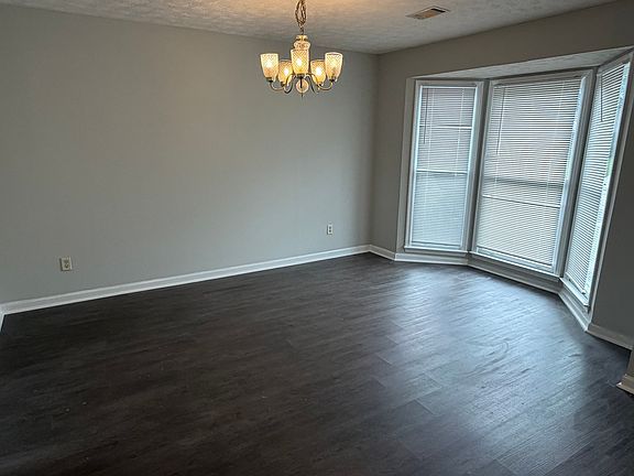 3rd image of 5829 Fellow St