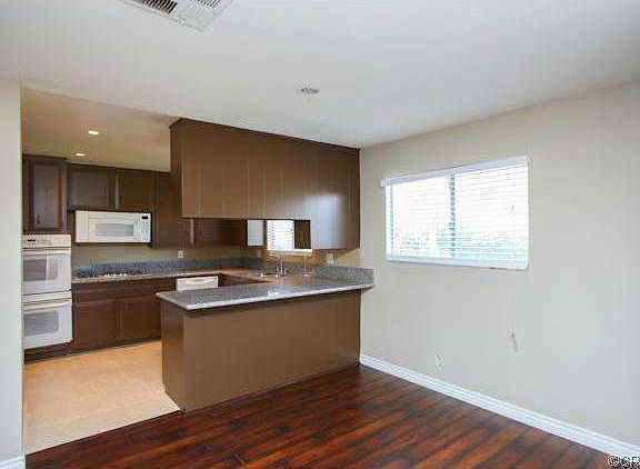 3rd image of 929 N Placer Ave