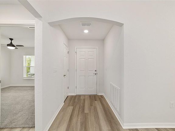 4th image of 9039 SE 44th Ct