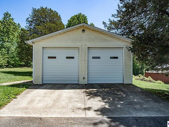 3rd image of 2371 New Glendale Rd