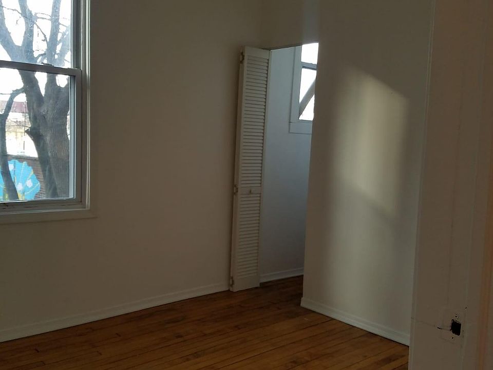 1st image of 1627 W 16th St Floor 1