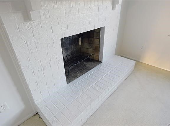 3rd image of 9465 Greenhill Ct