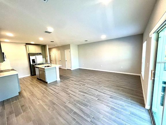4th image of 2774 Narcoossee Commons Way