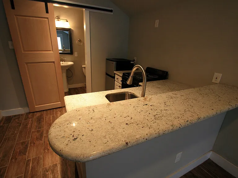 305 Gilchrist Ave — Photo 24