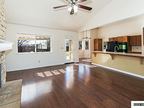 3rd image of 1688 Lantana Dr