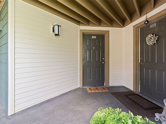 5th image of 3008 N Narrows Dr Unit A204