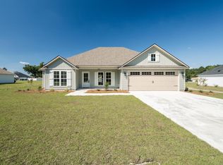 5 Bryant Dr, Ray City, GA 31645