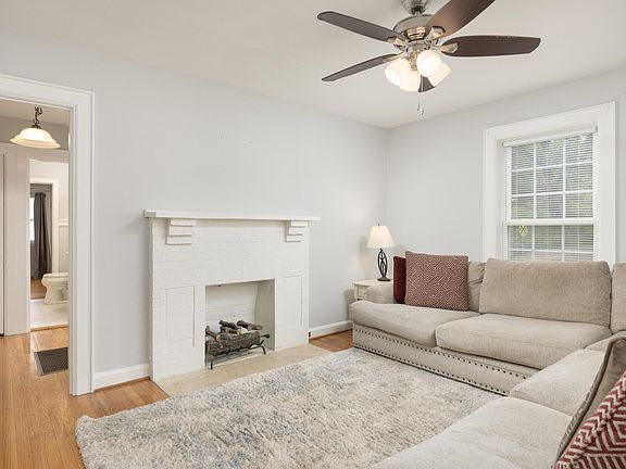 5th image of 3125 Easton Ave