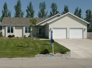 1803 10th St SE, East Grand Forks, MN 56721