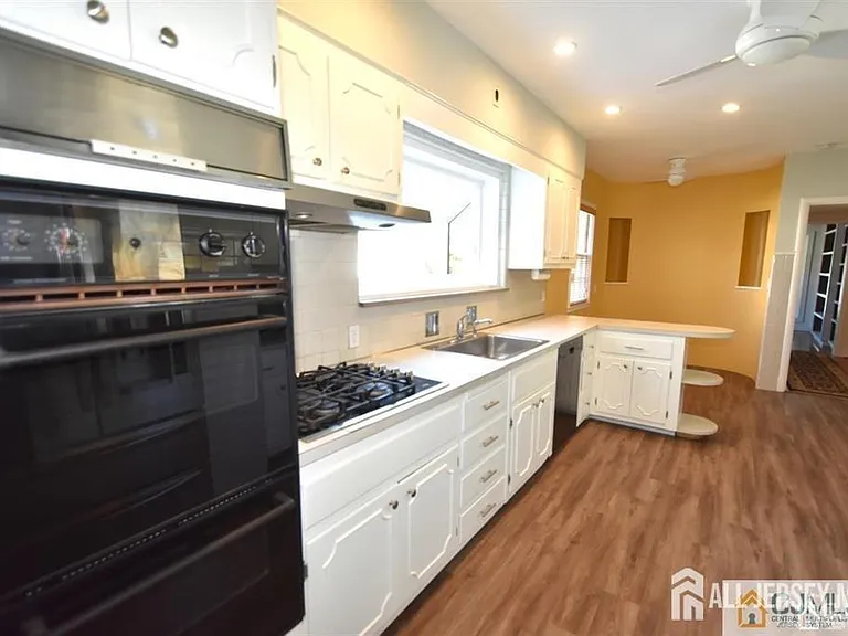 195 New York Ave — Photo 13