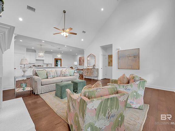 3rd image of 21973 Veranda Blvd