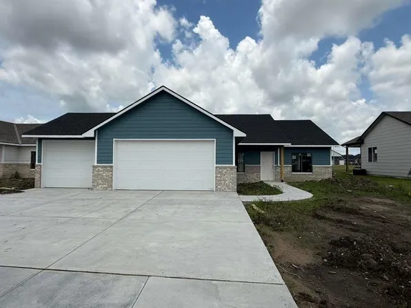 5121 N Toben Dr, Wichita, KS 67226