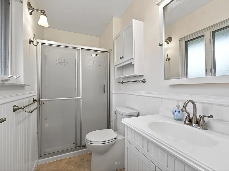 543 W Krepps Rd — Photo 23