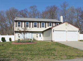 112 Susan Dr, Jackson, NJ 08527