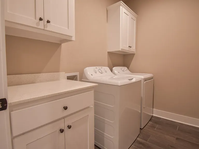 644 N Malbec Rd — Photo 9