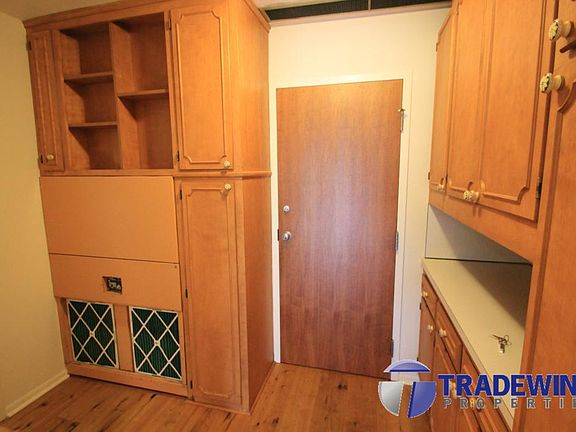 3rd image of 3540 James Ave S
