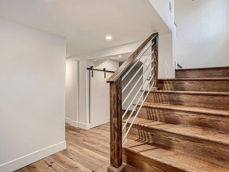 31 Julian St — Photo 12