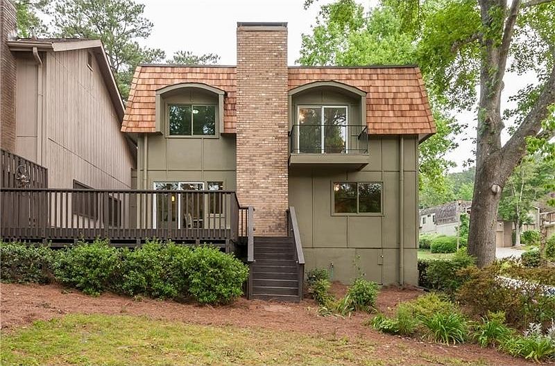 1st image of 215 Southwind Cir