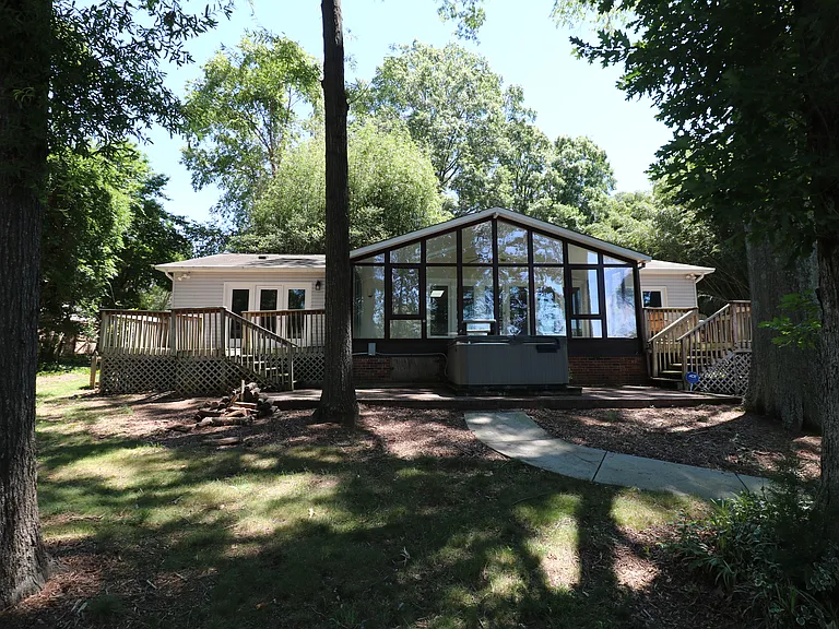 4589 Giles Ave — Photo 6