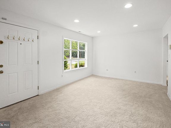 3rd image of 4606 Kiernan Rd