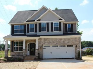 680 3rd St, Mebane, NC 27302