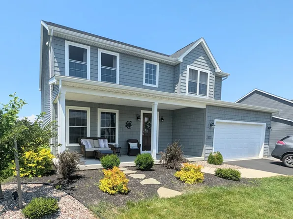 5568 Cooper Rdg, Hamburg, NY 14075