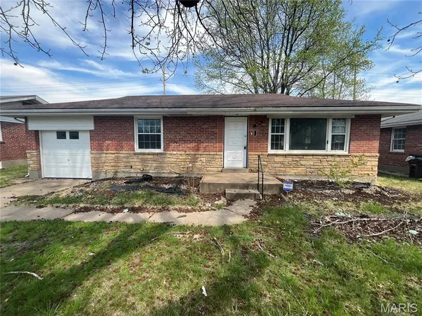 324 Gage Dr, Saint Louis, MO 63135