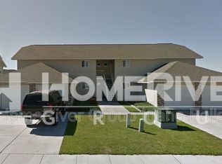 3190 Chasewood Dr, Ammon, ID 83406