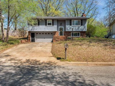 1112 Randall Rd, Lawrence, KS, 66049