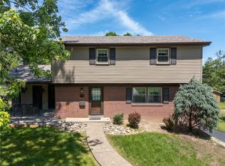7113 Dumbarton Pl, Bethel Park, PA 15102