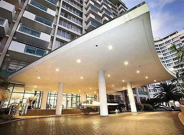 1st image of 1000 West Ave Penthouse 9