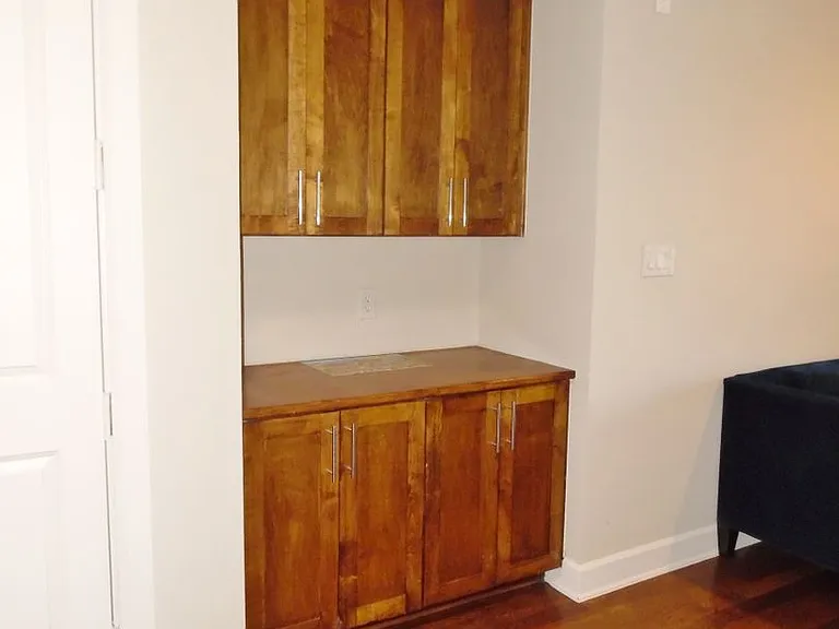 2800 Sandage Ave #303 — Photo 11
