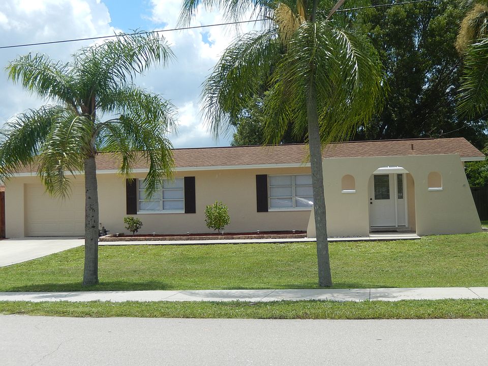 1st image of 885 Iris Dr