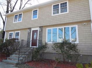 15 Bowbell Rd, White Plains, NY 10607