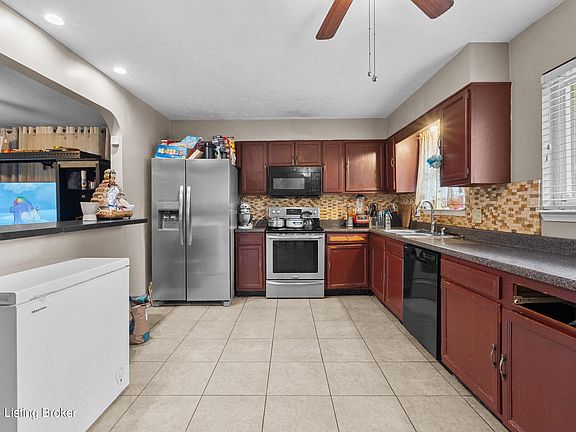 2nd image of 3620 Regatta Way